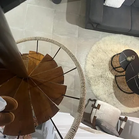 το αρχοντικόν * Agia Varvara